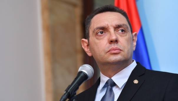 Vulin brani Čovića, napada Komšića: Daleko je njemu Beograd