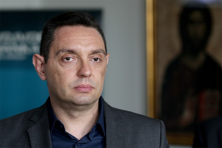 Vulin crnogorskom ministru: Tresla se gora, rodio se štrumpf