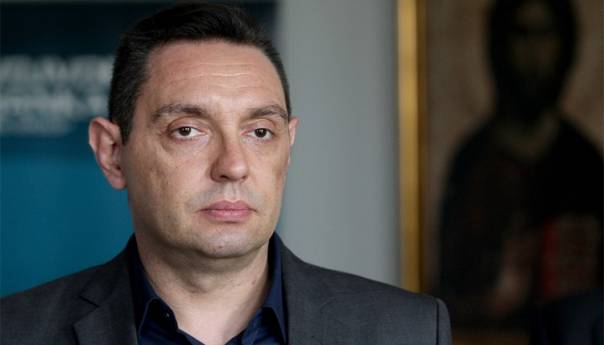 Vulin crnogorskom ministru: Tresla se gora, rodio se štrumpf