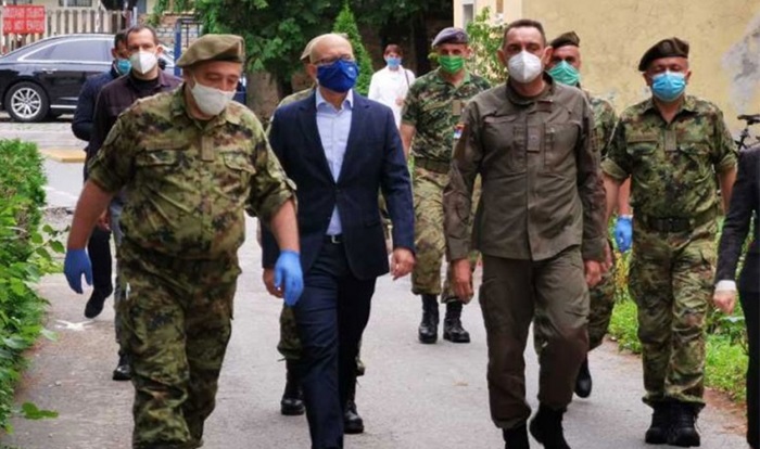 Vulin: Građani mogu zaustaviti zarazu, a ne ljekari i bolnice