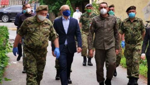 Vulin: Građani mogu zaustaviti zarazu, a ne ljekari i bolnice
