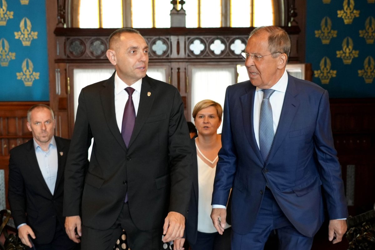 Vulin s Lavrovom: Srbija ne zaboravlja bratstvo s Rusijom