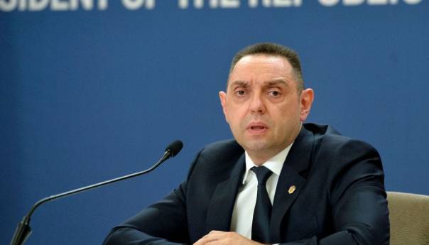 Vulin: Šta će nam EU ako moramo prihvatiti genocid u Srebrenici