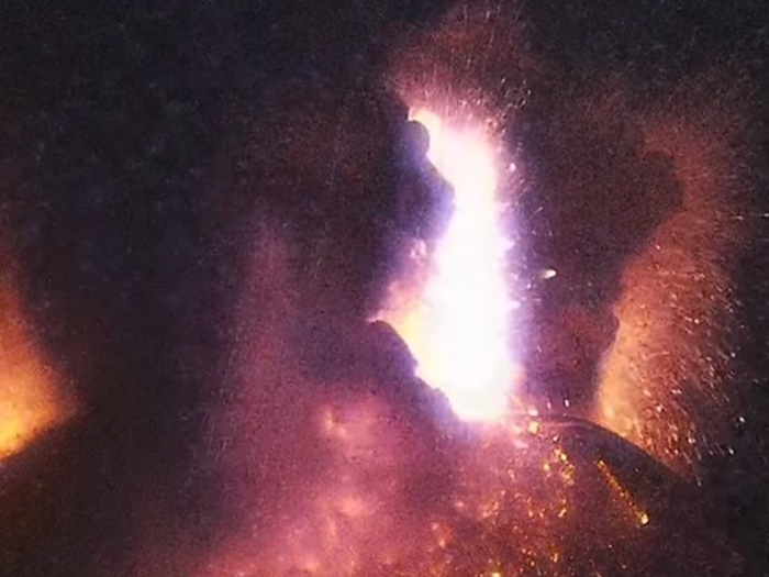 Vulkan Etna eruptirao tokom noći