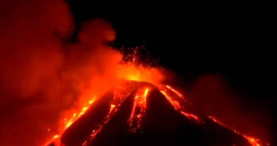 Vulkan Etna noćas se iznenada aktivirao