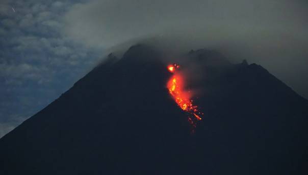 Vulkan Merapi na otoku Java se aktivirao