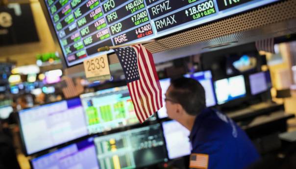 Wall Street pao, ulagači nervozni zbog odluke Kongresa o zaduživanju