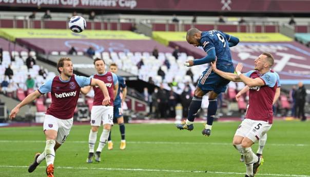 West Ham vodio sa 3:0, Arsenal na kraju došao do boda