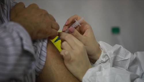 WHO još uvijek ne preporučuje treću dozu vakcina