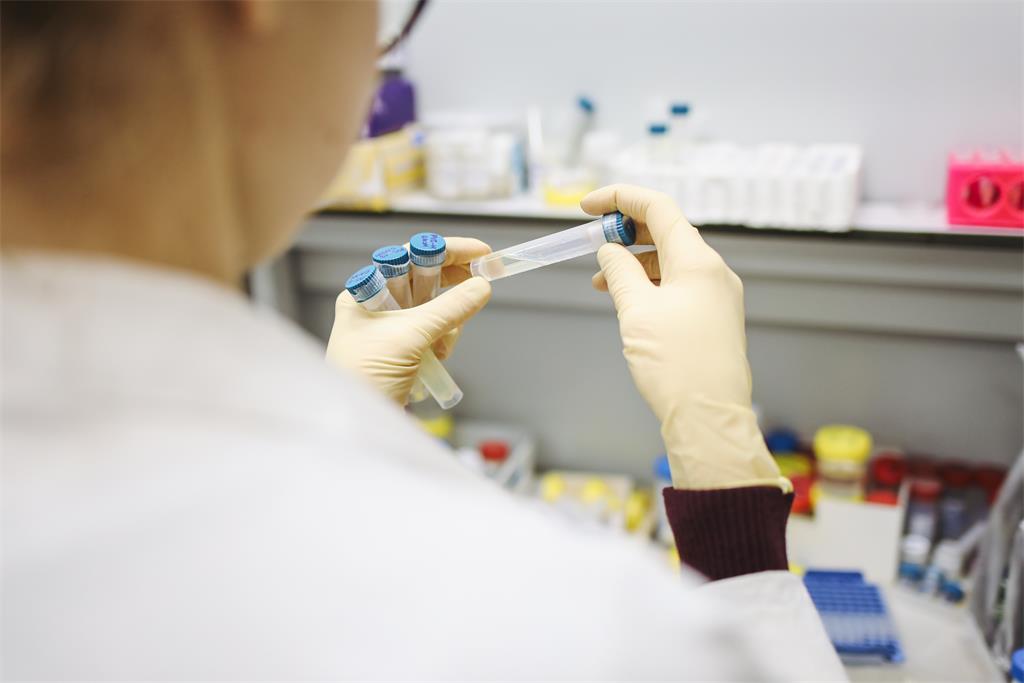 WHO: Korona kola brže nego što se cjepivo distribuira