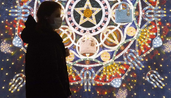 WHO: Nosite maske tokom porodičnih okupljanja za Božić