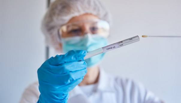 WHO: Svi kontakti zaraženih osoba se moraju testirati bez obzira imaju li simptome ili ne