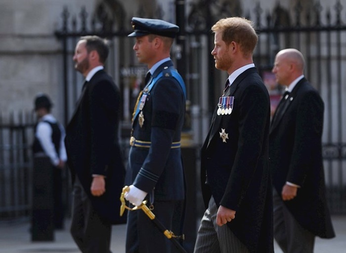 William i Harry na sahrani rođaka Lady Di, nisu razgovarali