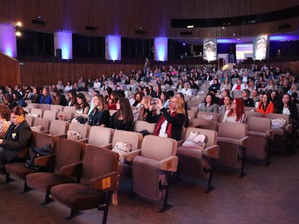 Woman.Comm: 'Što više sigurnih domova, a što manje sigurnih kuća'