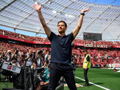 Xabi Alonso se oprostio od Leverkusena, jedna ulica nosit će njegovo ime