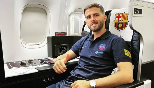 Xavi odredio konačan spisak putnika za turneju u SAD-u, Pjanić među 28 igrača Barce