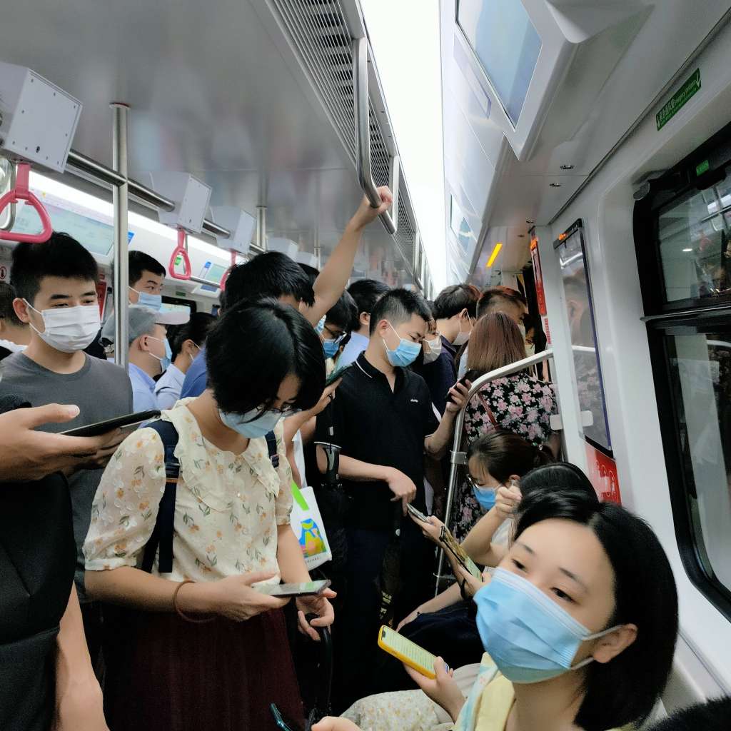 Xi traži mjere na zaštiti života dok se Kina bori s valom Covida