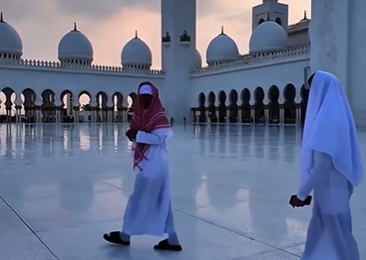 Yamal posjetio jednu od najvećih džamija na svijetu: "Za muslimane ovo je posebno"