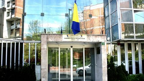 Za 11 mjeseci naplaćeno 4,64 milijarde KM javnih prihoda
