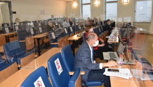 Za biznis planove mladih 448.000 KM, za edukaciju zanatlija 152.000 KM