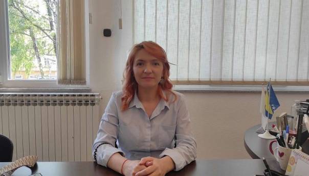 Za institucionalizaciju pozorišne scene potrebna pomoć države