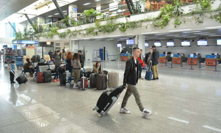 Za odlazak iz BiH zainteresirano 51,3 posto mladih ljudi