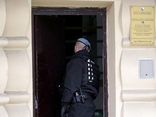 Za pljačku zlatare u Saračima tri osobe osuđene na 12 godina zatvora