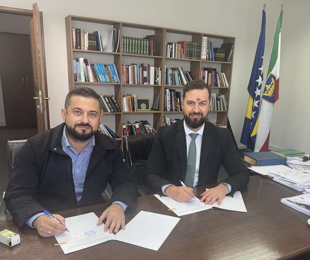 Za projekte sportskih terena u Maglaju i Varešu izdvojeno 200.000 KM
