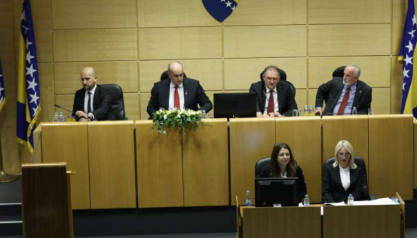 Za sutra sazvane dvije sjednice Doma naroda, ovogodišnji budžet FBiH među najavljenim temama