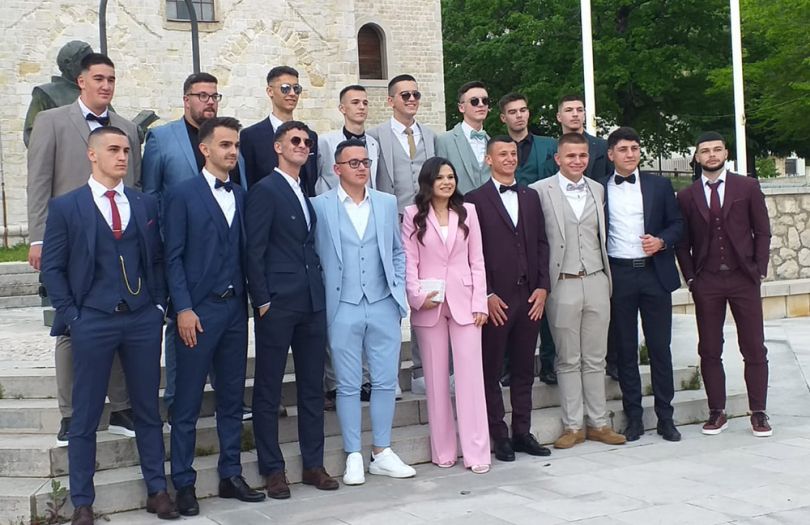 Za svaku pohvalu: Općina u BiH maturantima dijeli po 200 KM