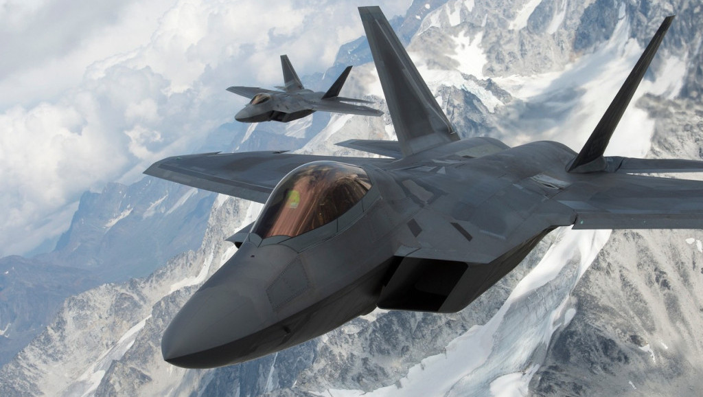 Za tri dana tri NLO oborena iznad Sjeverne Amerike