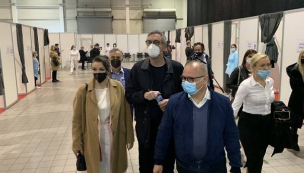 Za vakcinaciju u Beogradu odazvalo se više od 4.000 privrednika iz BiH