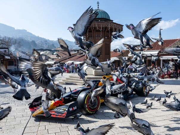 Zabavna igrica donosi šansu za osvajanje karata za Red Bull Showrun