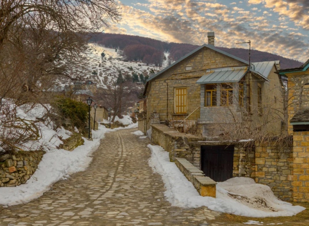 Zabijelila se Grčka usred aprila: Snježno proljeće i na Halkidikiju