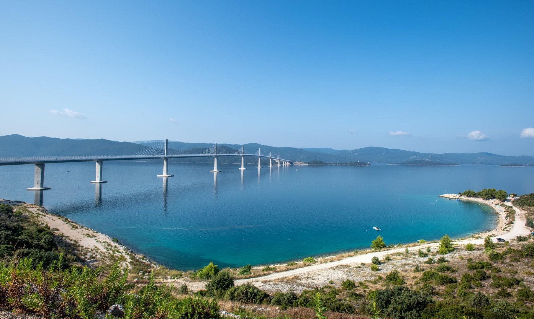 Zabilježen umjeren i dva slabija potresa na Pelješcu