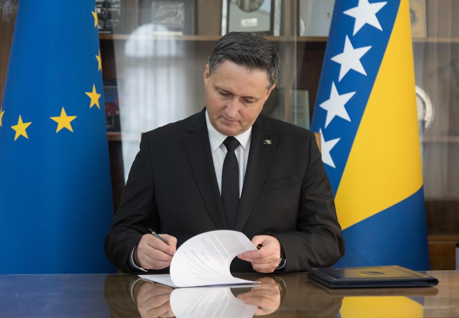 Zabrana zastave Srbije u institucijama RS, nova pobjeda