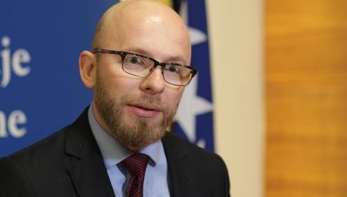 Zabraniti predizborne skupove, postali su nekontrolirani klasteri