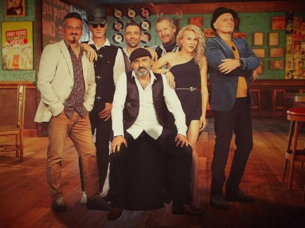 Zabranjeno pušenje kao Neuštekani objavili live album snimljen na koncertu u Lisinskom