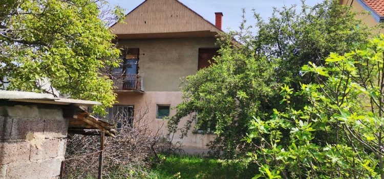Zadavio brata, obrijao ga, okupao i spremio za sahranu