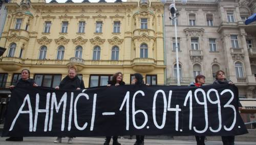 Zagreb da imenuje trg po žrtvama Ahmića, Kordić je sramota hrvatskog naroda