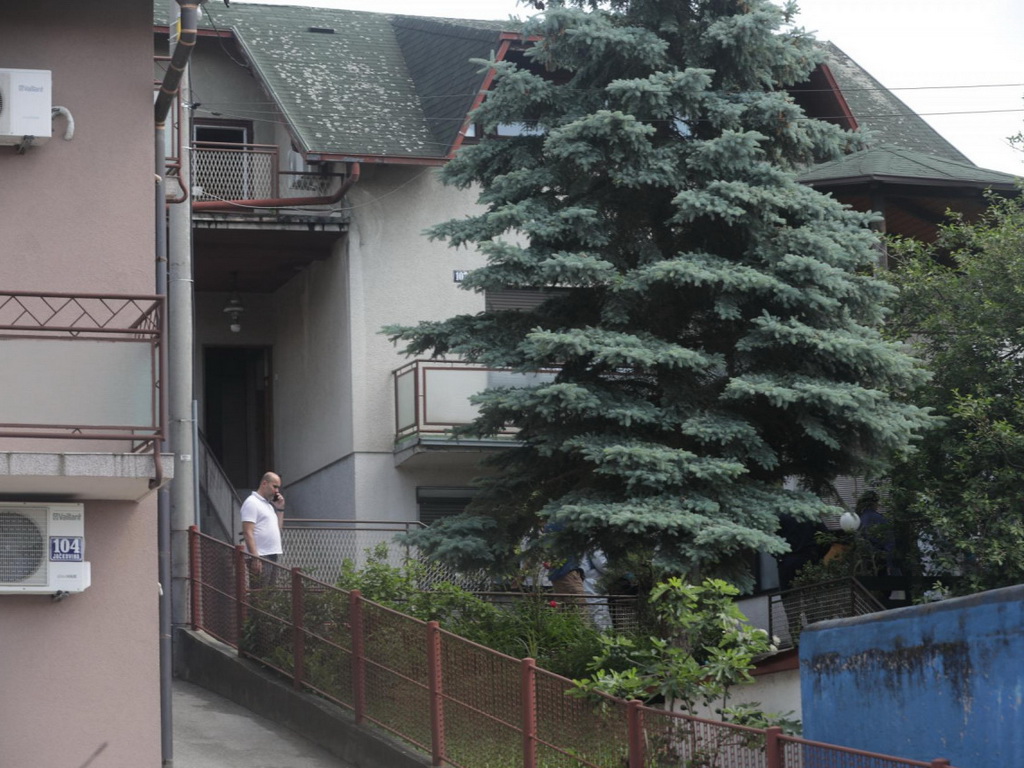 Zagreb: Izbo do smrti vlastitu majku i otišao u kafić!