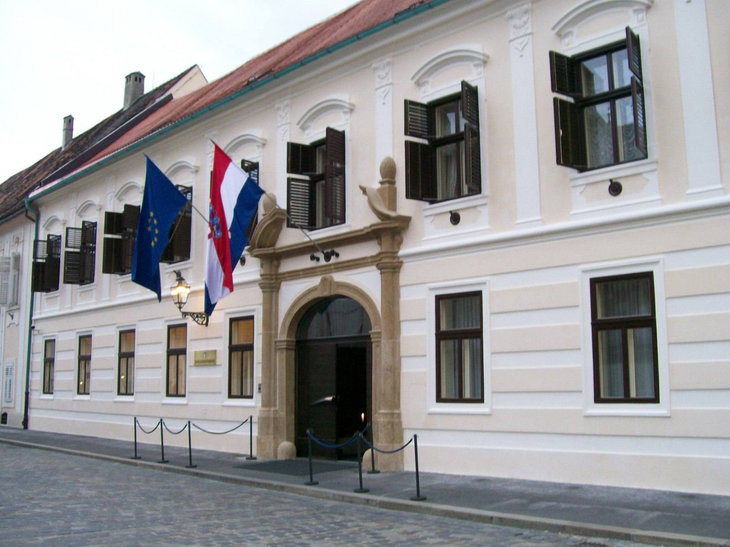 Zagreb skinuo tačke: Ministri iz RS ne žele na sjednicu bez Trgovske gore
