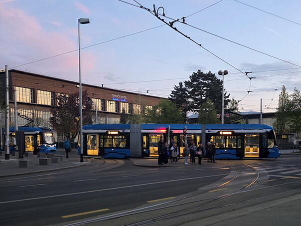 Zagreb: Tramvaj iskočio iz šina, nema povrijeđenih