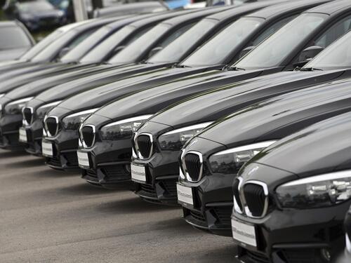 Zagreb: Uzimao skupe aute na leasing pa ih preprodavao