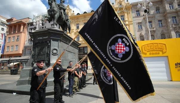 Zagreb: Vijorila se ustaška šahovnica i pjevalo "Za dom spremni"