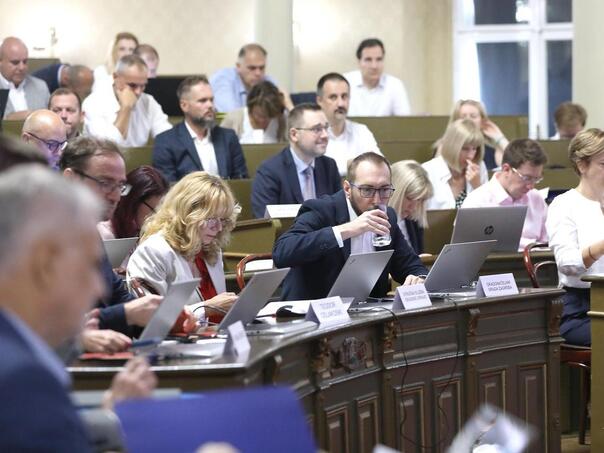 Zagrebačka skupština raspravlja o ustaškim obilježjima