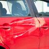 Zagrebаo auto na mostu, pa traži novac od općine: Pogledajte njihov odgovor