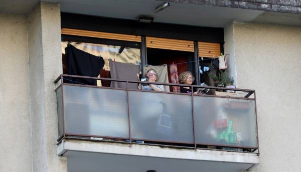 Zagrepčani 'lupali loncima' protiv gradonačelnika Bandića