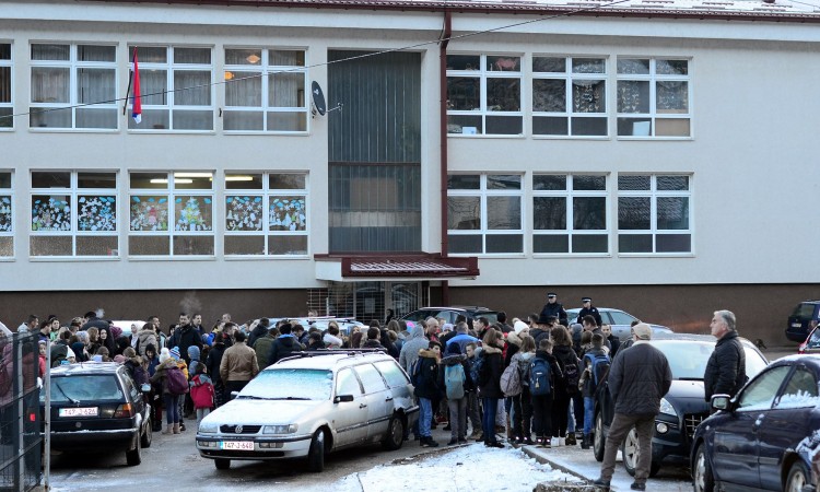 Zahirović: Nezadovoljni smo sistemom koji diskriminiše dio učenika