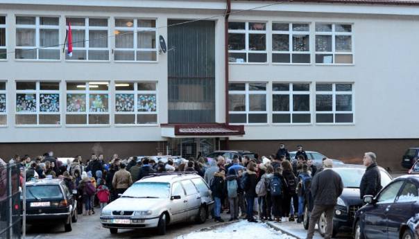 Zahirović: Nezadovoljni smo sistemom koji diskriminiše dio učenika